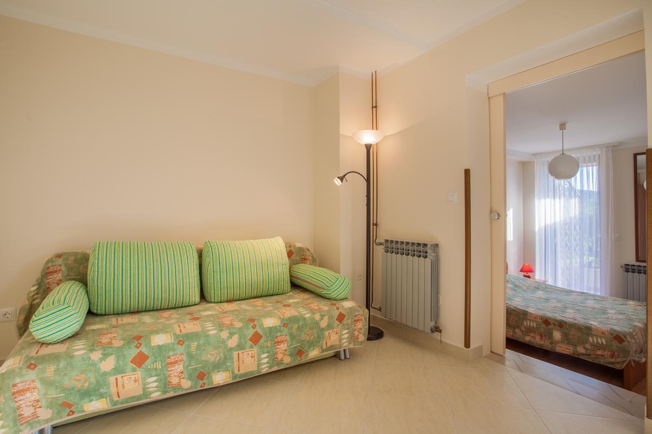 קרס Apartments Ljubo & Lili מראה חיצוני תמונה